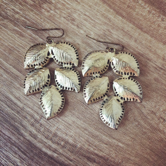 Gold Leaf Earrings - Picture 1 of 3
